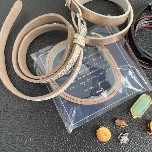 KEEP Collective Bundle - MAKE ME AN OFFER - Picture 4 of 6